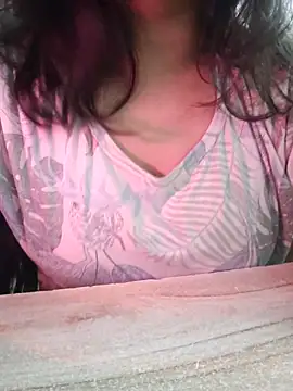 XXX chat uživo modela ruhikapooor