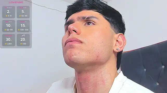 צ'אט XXX בשידור חי של Nathaniel_Park