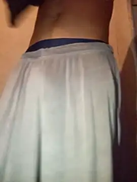 Show modela SexyCaramelDude23 na web-kameri