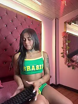 XXX chat uživo modela milly_print