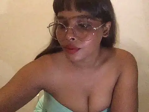 raveena_hot's Live XXX Chat