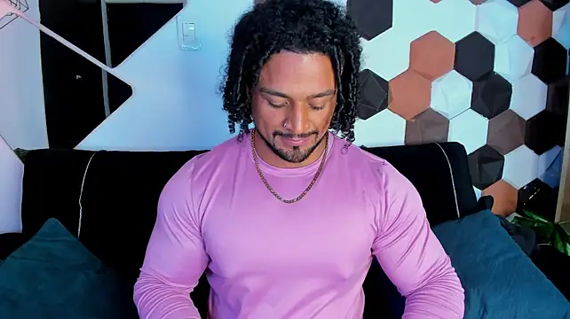 Czat XXX na żywo – MikeEstevess