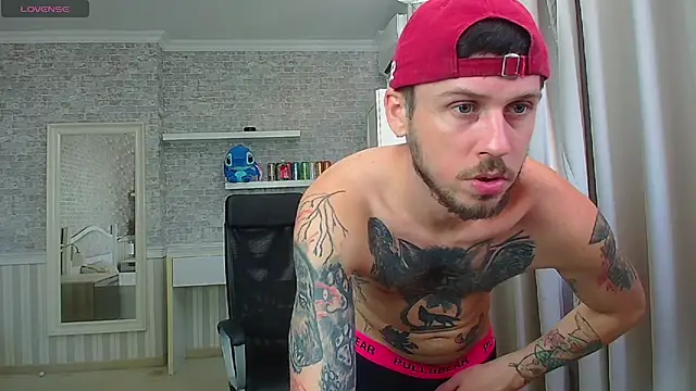 JonahShaw Webcam show