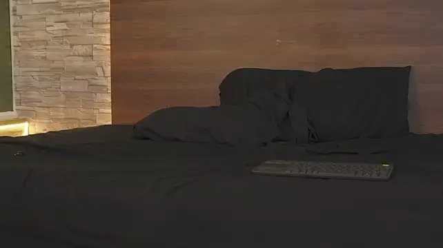 aaron_bolt Pertunjukan Webcam