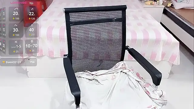 Živý XXX chat miaomiao-99