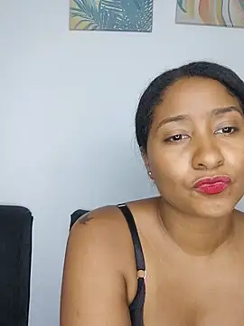 Chat +18 de Berry_Bans ao vivo