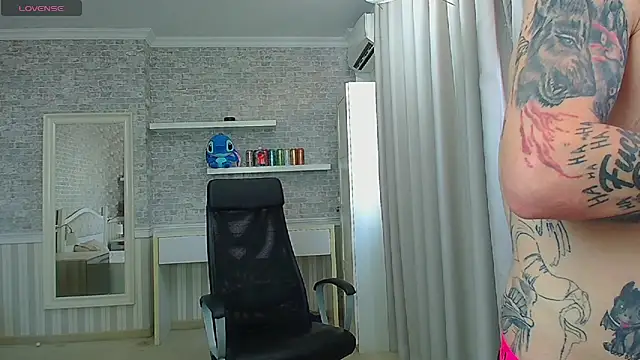JonahShaw Webcam show