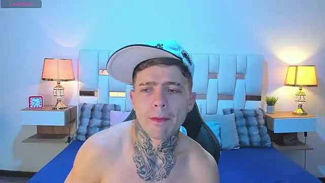 Zeus_damian21 Live XXX-Chat