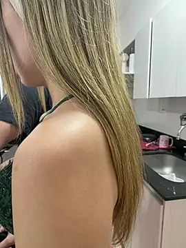 OliviaLuuxeのウェブカメラショー