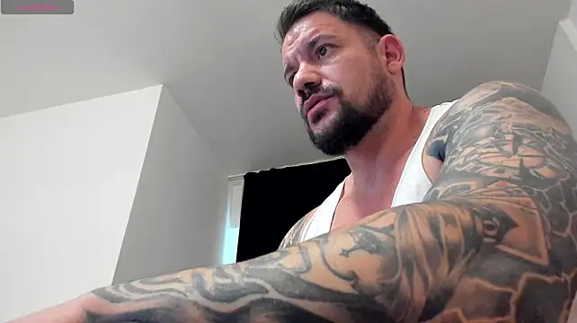 Chat XXX ao vivo de musclemonster31