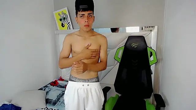 Chat XXX ao vivo de RyanFlirty