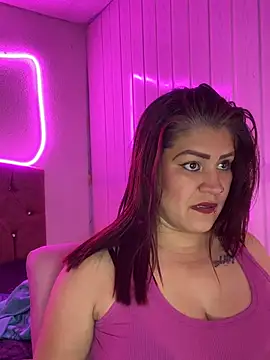 Show de kira-palmer09 na webcam
