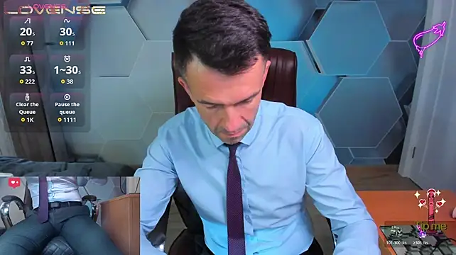 Živý XXX chat SteveTiger