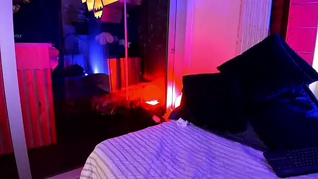DannyRoudX – Naživo XXX chat