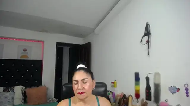 Chat XXX ao vivo de mature_bigboobs10