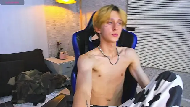 Archie6_ Live XXX-chat