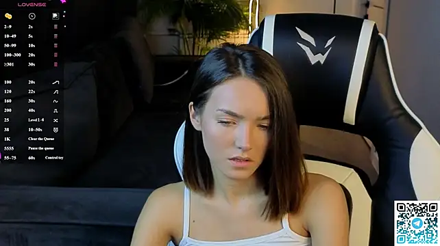 Leslie_Scott 现场XXX聊天