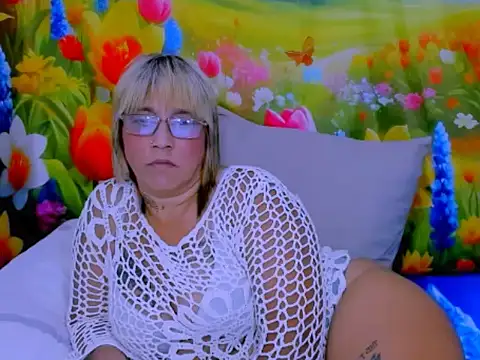 indianroxy Live XXX-chat