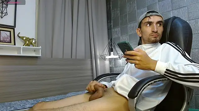 Živý XXX chat MykeCastle
