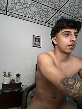 CumshotKyng Adlı Modelin Web Kamerası Şovu