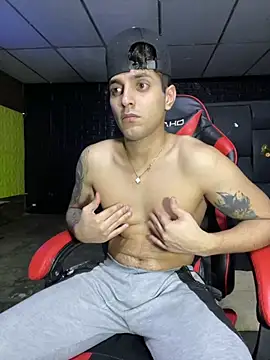 AlessandroAGT Chat XXX live