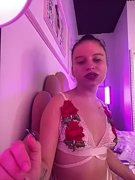 Bonnye_Bee Webcam show