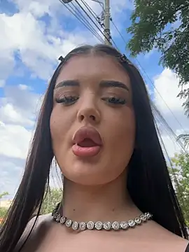 KenzieLou Chat XXX live