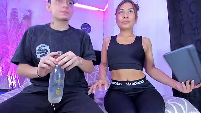 Chat XXX ao vivo de ValerieAndDexter
