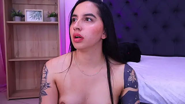kaylee_lee Adlı Modelin Canlı XXX Sohbeti