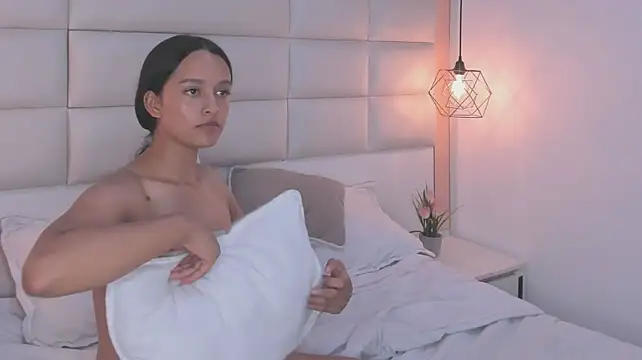 Salome_Smitth_1 Adlı Modelin Canlı XXX Sohbeti