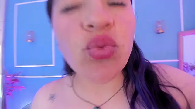 TaraTaylorr's Live XXX Chat