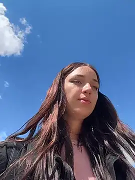 DollyTall Webcam Show