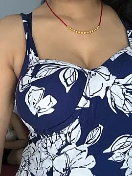 XXX chat uživo modela Velvett_vixens