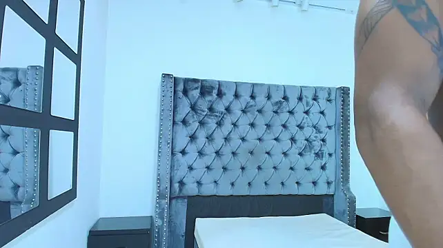 Chat XXX ao vivo de Jim_West2