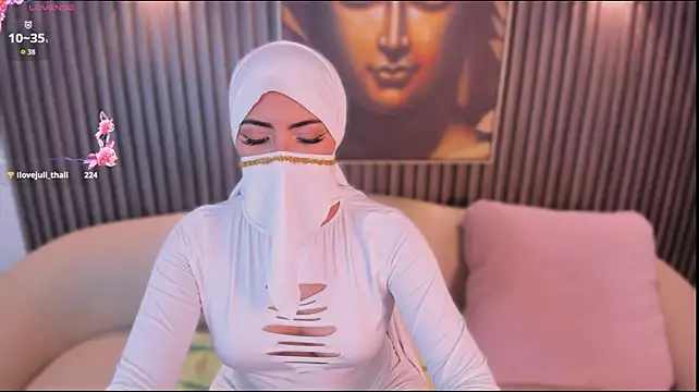 juli_thali Adlı Modelin Canlı XXX Sohbeti