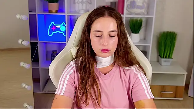 Chat XXX ao vivo de NadinnL