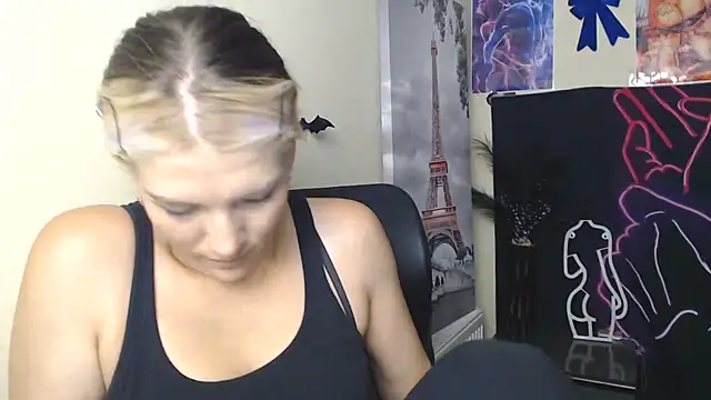 Chat XXX en directo de VanessaRey_