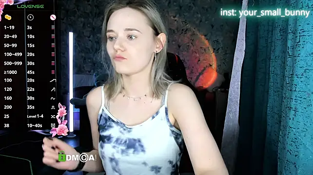 Chat XXX en directo de Your_small_bunny