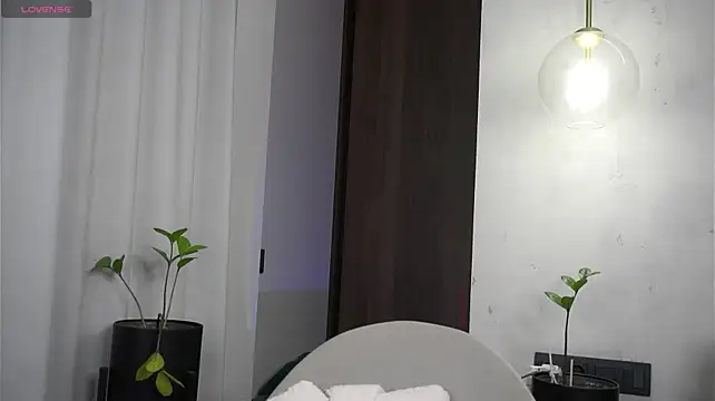 Czat XXX na żywo – QueenieGitt