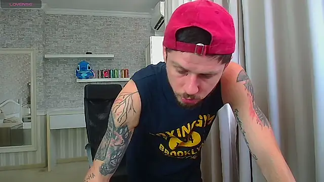 JonahShaw Webcam show