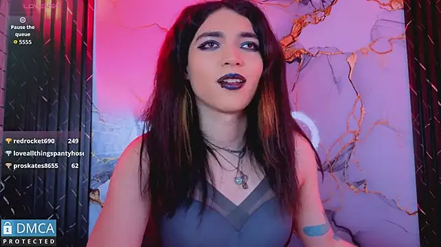 Chatroom XXX en direct de MaeveKuro