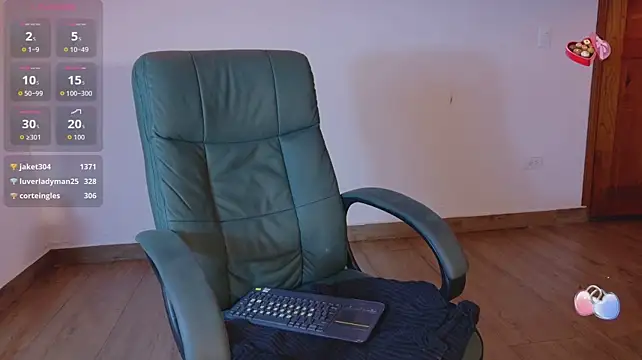 moon2_1_'s Live XXX Chat
