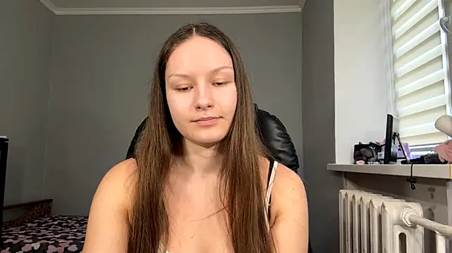 ShaylaChong Adlı Modelin Canlı XXX Sohbeti