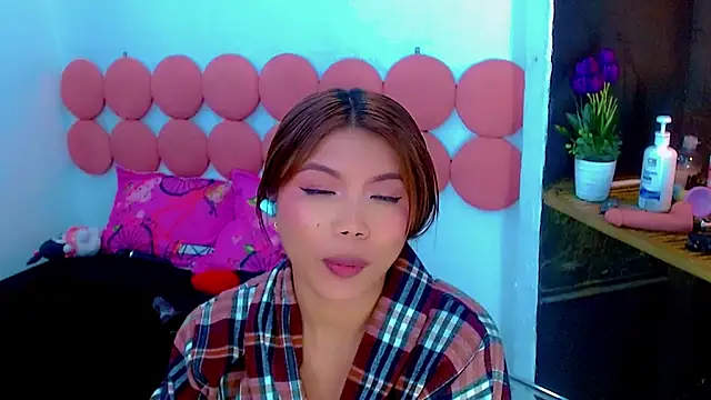 Cloelombard's Live XXX Chat