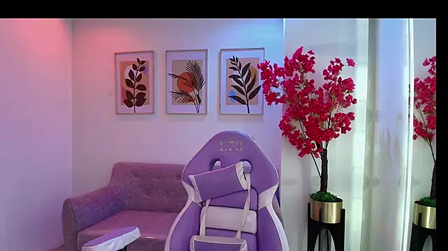 Julie_vancouver's Live XXX Chat