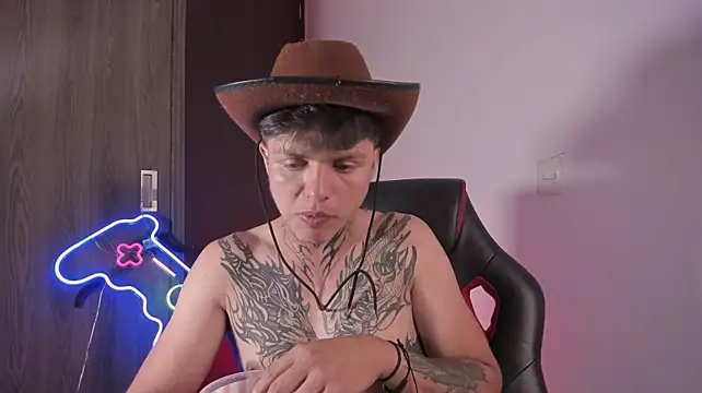 Asher_Ruiz webcam show