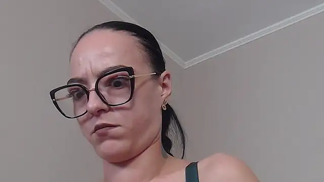 Chat XXX ao vivo de IzabelllNoir