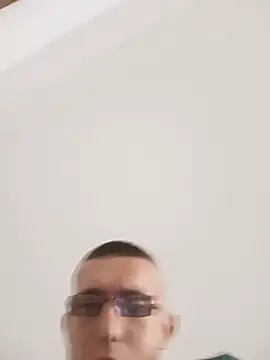Онлайн чат XXX Merolmtv
