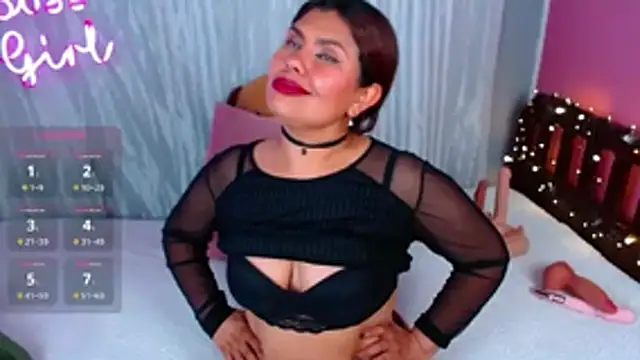 Queenamazon1's Live XXX Chat