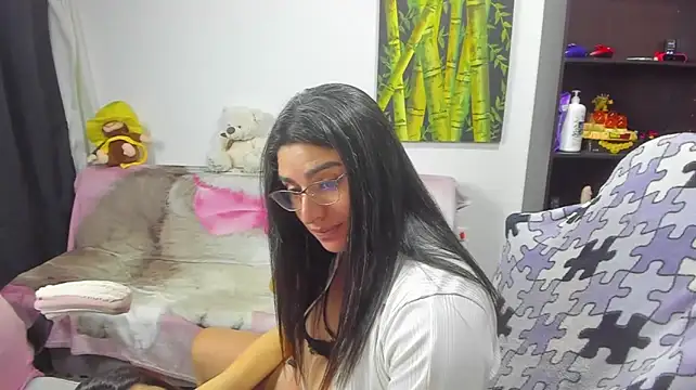 Khalifa_Gold Chat XXX in diretta